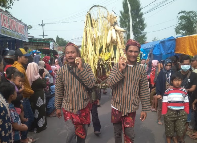 Prosesi nyadran di Desa Sonoageng, Kecamatan Prambon, Kabupaten Nganjuk, Jawa Timur