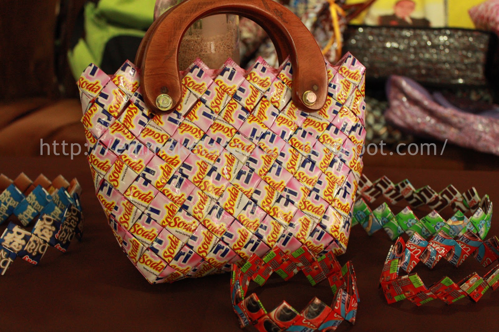 Emma Kelana Craft Tas Daur Ulang  Plastik