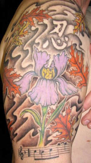 Flower shoulder tattoo