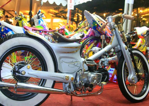 Modifikasi Honda C70 Classic Street Cup • MyOtomotif