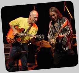 Larry_Carlton_and_Robben_Ford_on-stage
