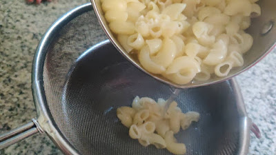 fresh peanut salad with pasta