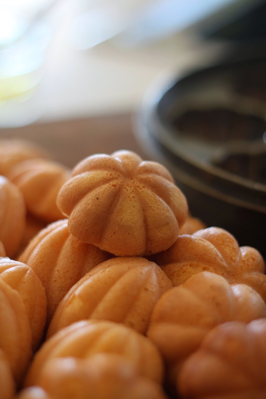 Jane's Corner: 香橙鸡蛋糕（Orange Kuih Bahulu）