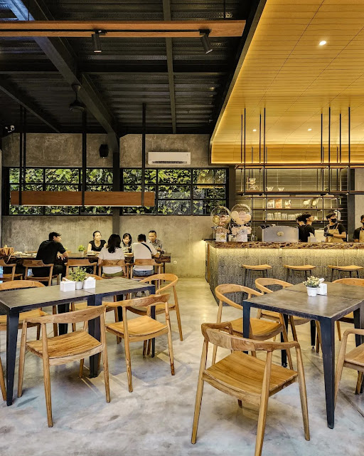 Accardi Eatery Bandung Jam Buka