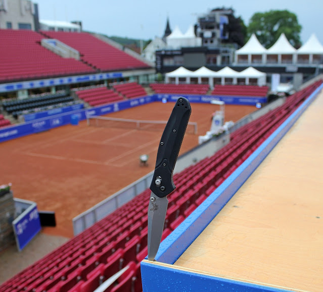 Benchmade 943 på plats i centercourt i Båstad