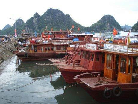 www.vietnameseprivatetours.com cai rong pier