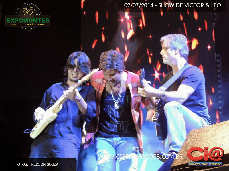 Blog Victor Chaves: Fotos do show em Montes Claros/MG - 02/07 title=