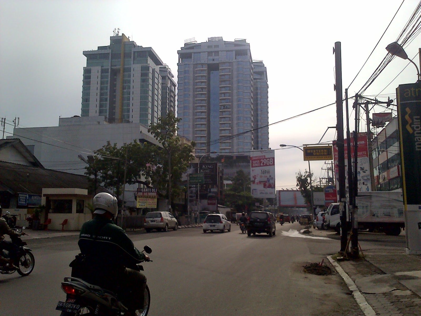 10 Gedung Tertinggi di Kota Medan  Kota  Kita