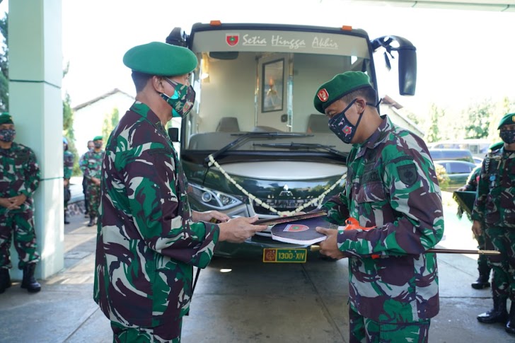 Beri Kodam Hasanuddin Bus VVIP, Ini Pesan Mayjen TNI Andi Sumangerukka jika Tidak Lagi Jabat Pangdam