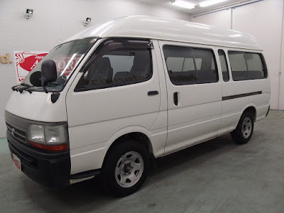 19606A2N7 2002 Toyota Hiace Commuter