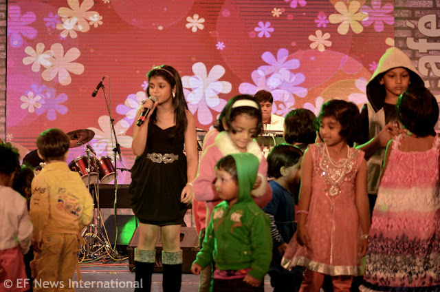 Antara Nandy and Children - Alive India Concert - Parmita Borah photography