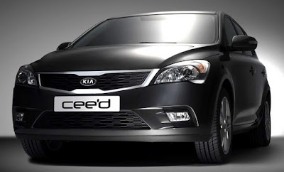 Kia Motors released the first photo of pyatidvernogo hatchback cee'd