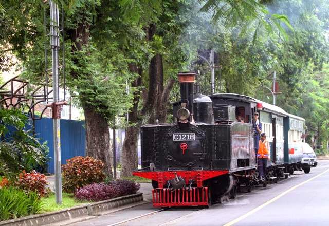 Wisata Seru Naik Sepur Kluthuk Jaladara