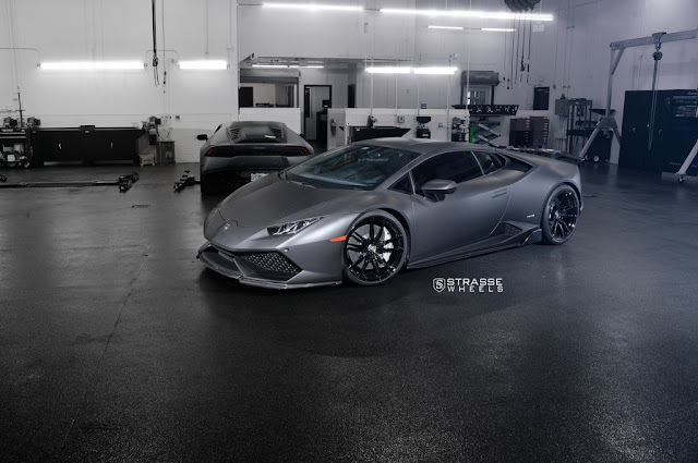 Lamborghini Huracan LP610-4 on Strasse Wheels