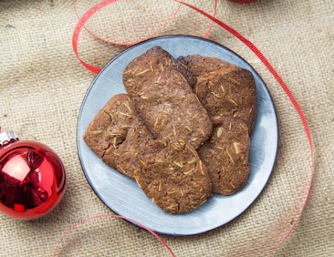 Sliced Gingerbread Cookies with Lingonberry