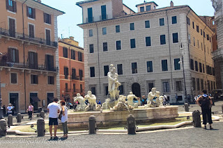 Pelas Praças de Roma e Pantheon