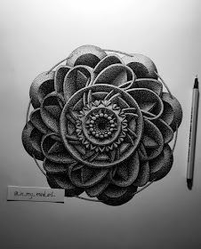 02-in-my-mind-art-Complex-Geometric-shapes-in-Ink-Stippling-Drawings-www-designstack-co