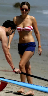 Lauren Conrad nice breast in hot bikini sexy