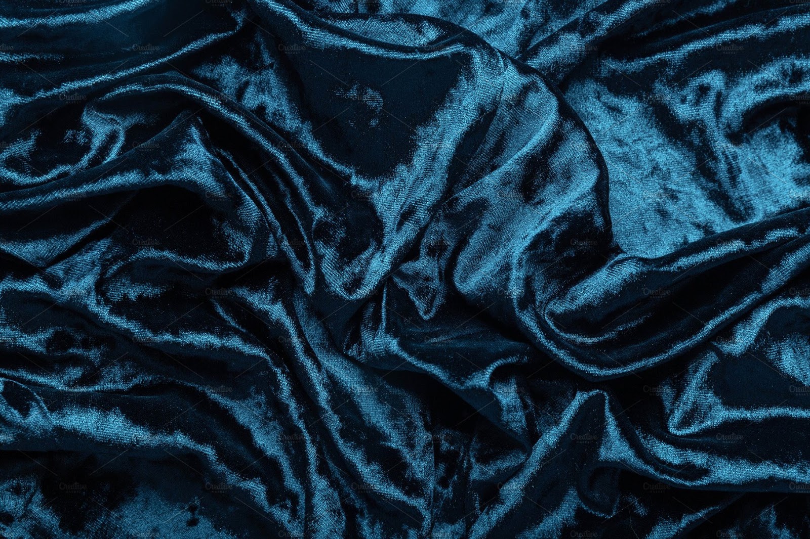 "She wore blue velvet... Bluer than velvet were her eyes...