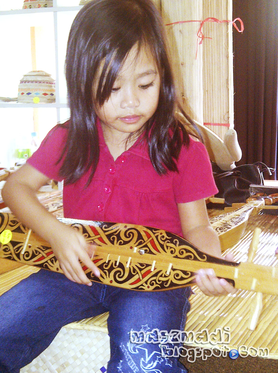 anakku pemuzik Borneo Si Blogger Mama