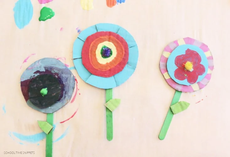 painting flowers art and craft using cardboard