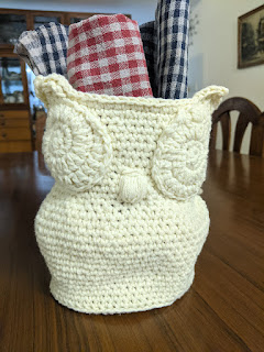 Owl Towel Holder - free crochet pattern info from Sweet Nothings Crochet