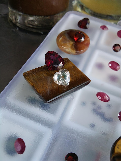 Đá quý thiên nhiên các lọai Ruby, Topaz, Garnat