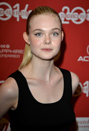 Elle-Fanning-Hot-Bikini-Pictures