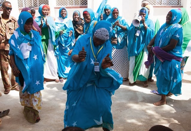 DAAWO VIDEO:- Niiko cajiib ah oo lagu furay xafladdii caleemo-saarka maamulka Jubba ee Kismayo 