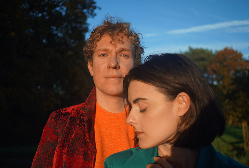 Night / REID and masterful collaboration on "Seatbelt" feels grand and groovy - AMERICAN PANCAKE