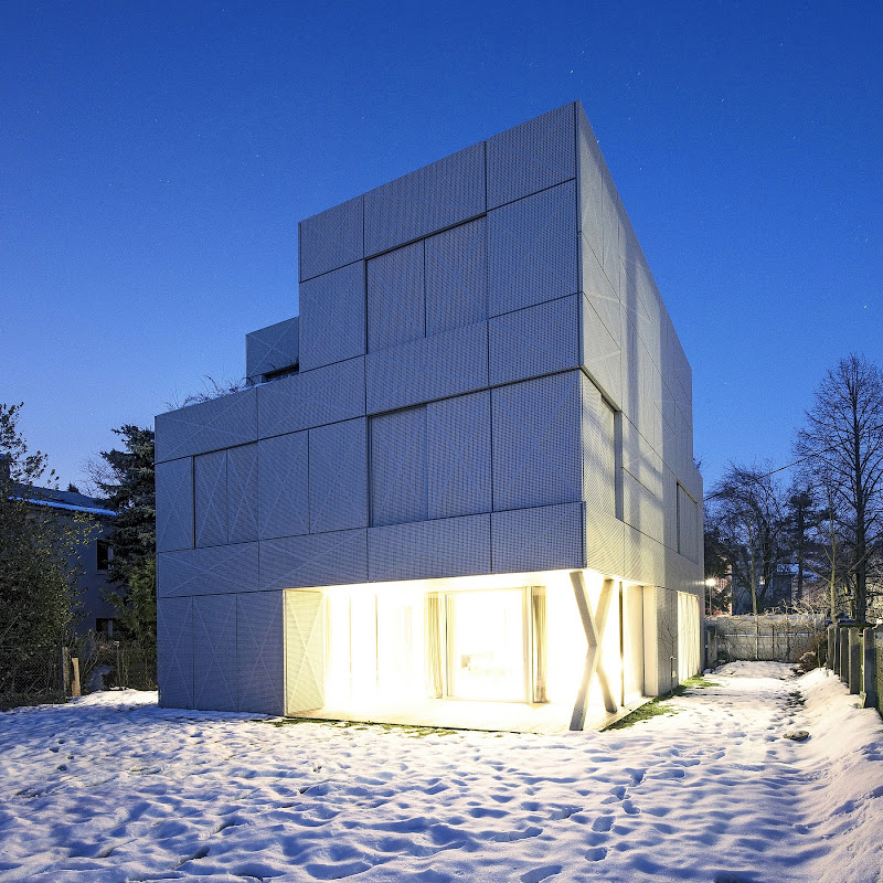 Villa Criss-Cross - OFIS Architects