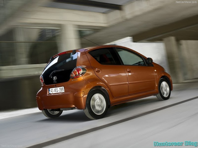 Photo Album Toyota Aygo Rear Angle 2013