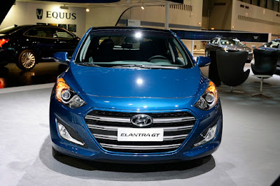  2016 Hyundai Elantra GT front griil image