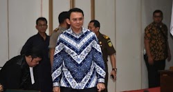   Σε δύο χρόνια φυλάκιση καταδικάστηκε στην Ινδονησία ο χριστιανός κυβερνήτης της πρωτεύουσας Τζακάρτα, με την κατηγορία ότι βλασφήμησε σε β...