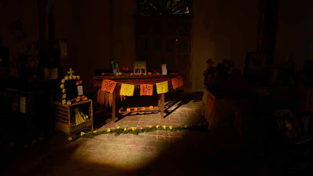 Altar noviembre conmemorar difuntos