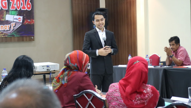 edvan m kautsar, motivator indonesia, motivator terabit, motivator termuda, motivator muda, motivator sales, motivator asuransi, motivator kick off, motivator cigna, training motivasi, seminar motivasi, pembicara motivasi, motivator perusahaan, motivator karyawan, training karyawan, training motivasi karyawan, motivator wika, motivasi wika, motivator muda