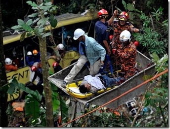 bas ekspress masuk gaung genting