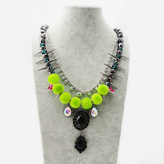 statement necklace