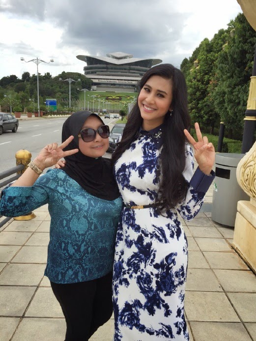 Fouziah Gous diumum pengacara Nona (6 gambar)