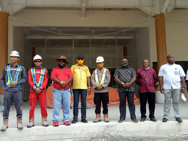 Thomas Sondegau Kunjungi Sejumlah Venue di Kota Jayapura, Optimis Semua Venue Rampung Akhir 2020