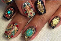 Diseños de uñas religiosos