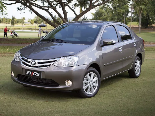 Toyota Etios Sedan 1.5 Automático 2017