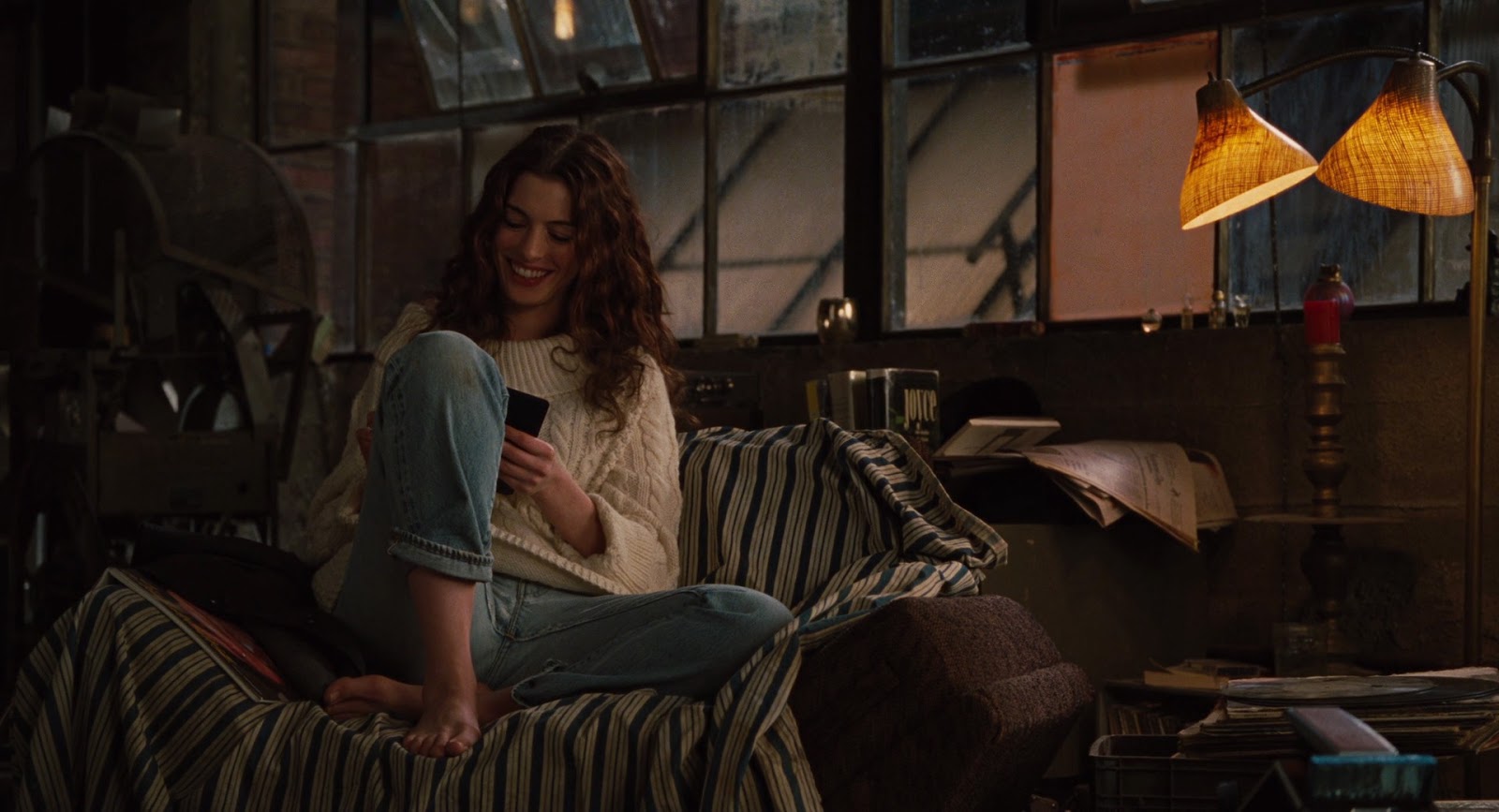 cinematic style - Anne Hathaway in Love and Other Drugs ...