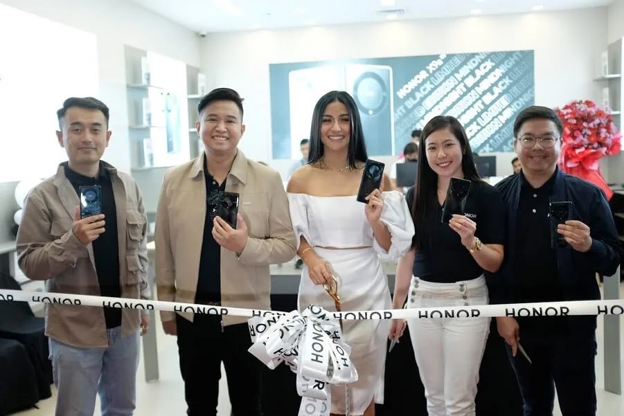 HONOR Opens First Experience Store in SM Fairview; Scheduled to Open More Stores this 2023
