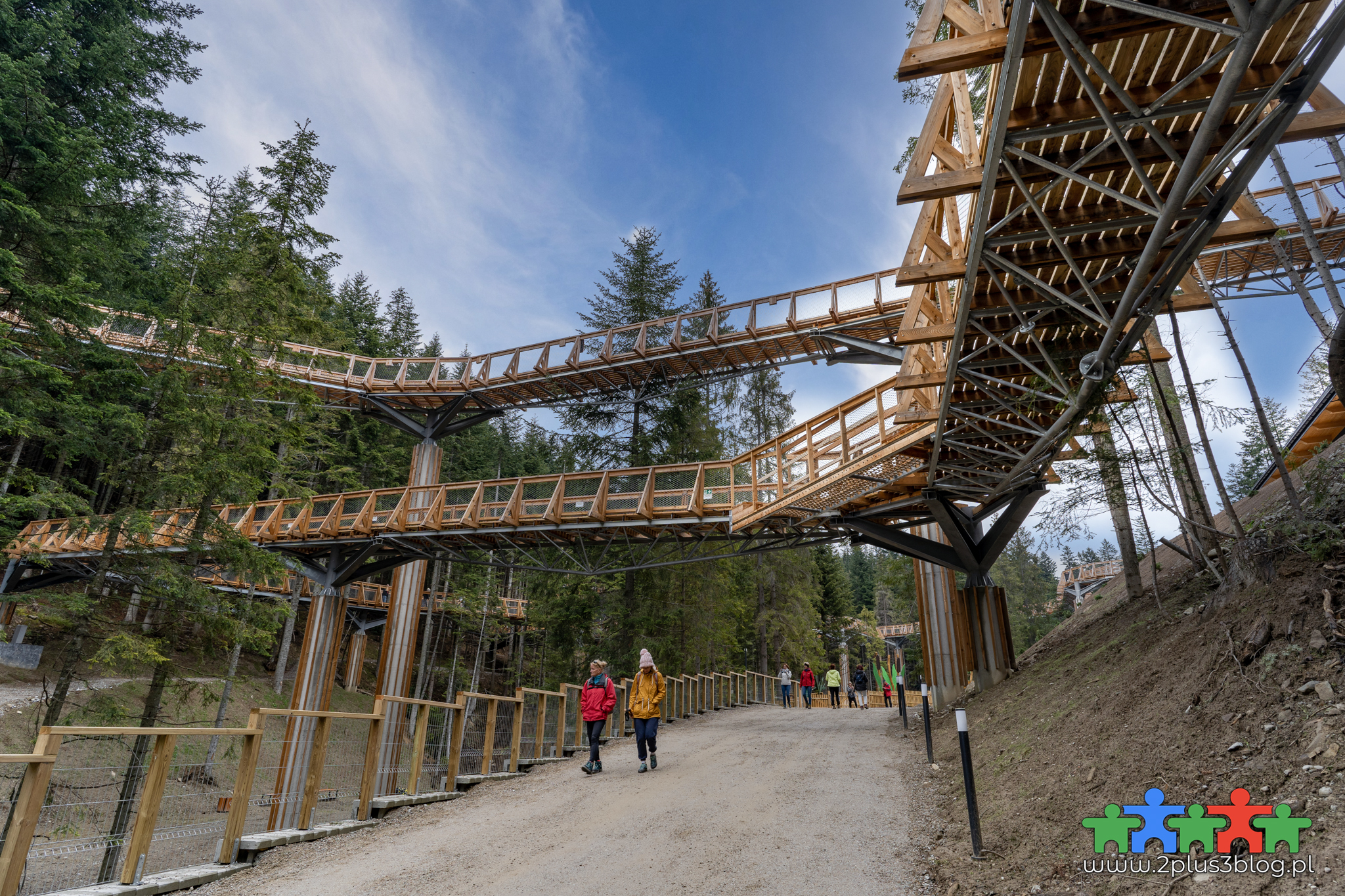 Nowa i obecnie jedna z największych atrakcji turystycznych Podhala - "Brama w Gorce" została właśnie otwarta dla gości!