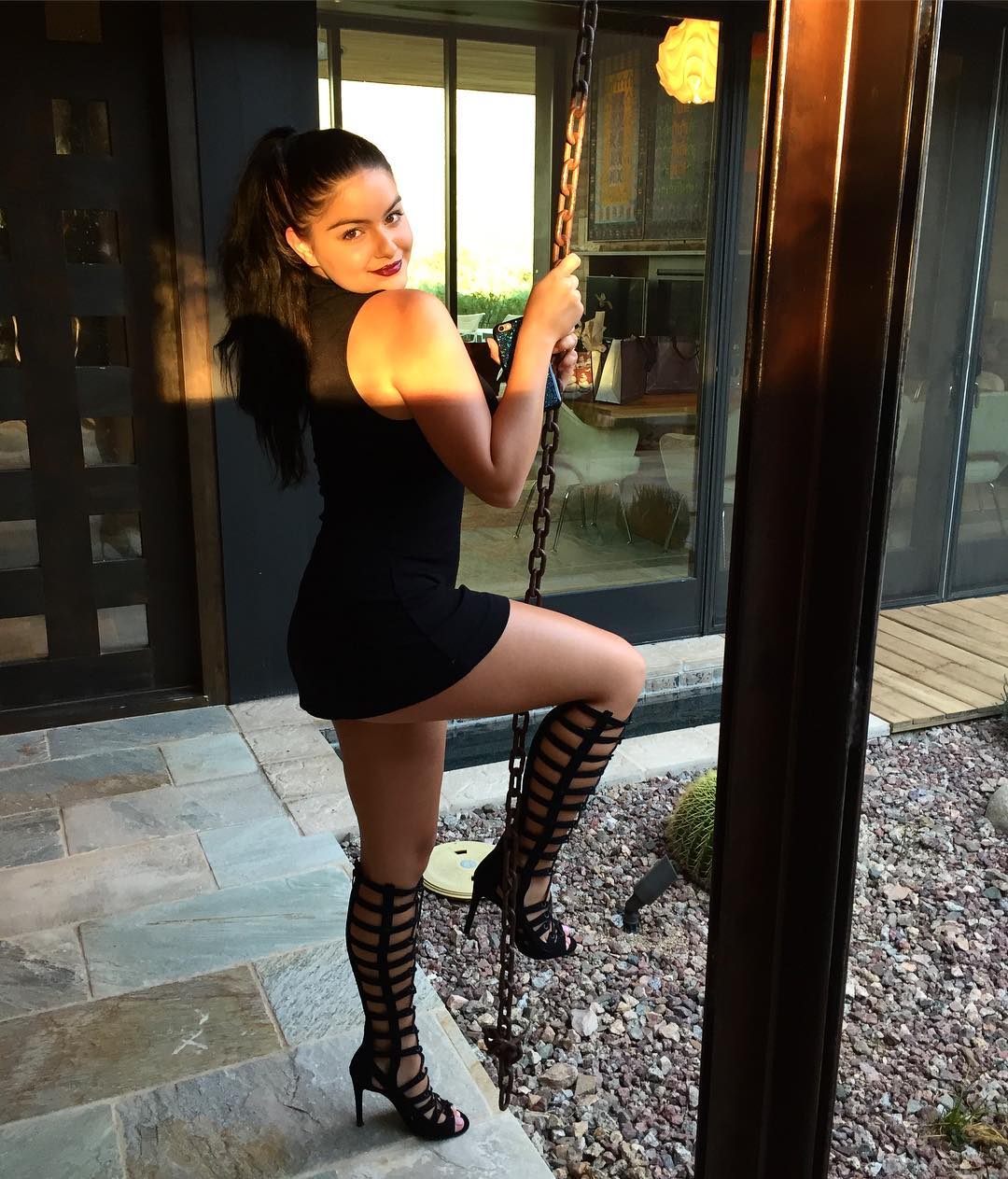 Ariel Winter hot instagram pictures