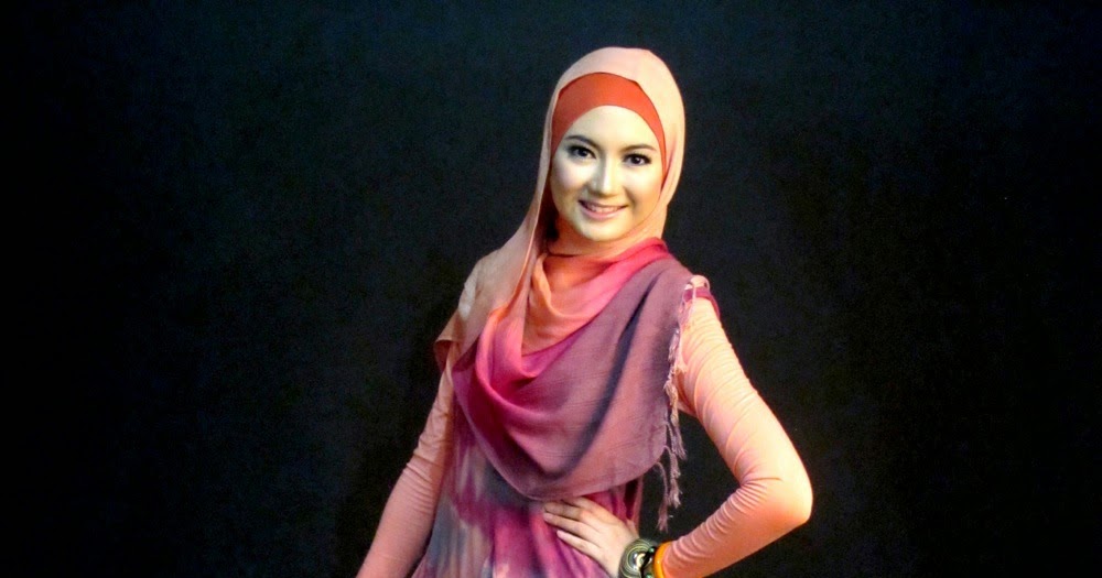 6 Model Baju Pesta Artis Berjilbab Model Baju Pesta Terbaru 