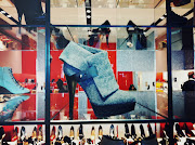 Kurt Geiger in Heathrow airport (photo )