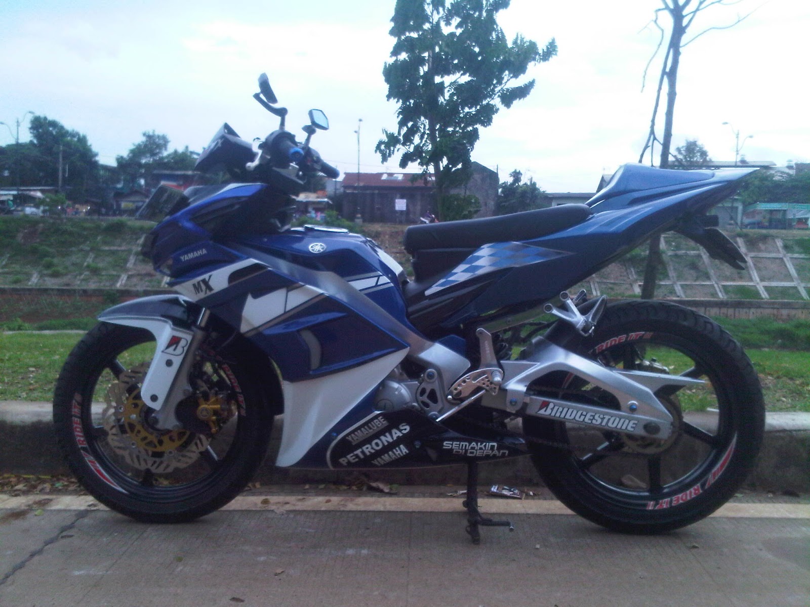 Pamer Motor