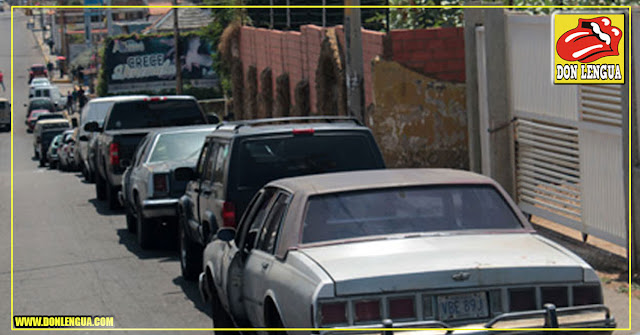 Ocho horas de cola para comprar 30 litros de gasolina en Maracaibo